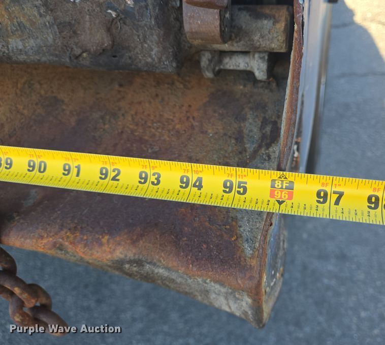 image for item DT5318 1990 GMC 7000 dump truck