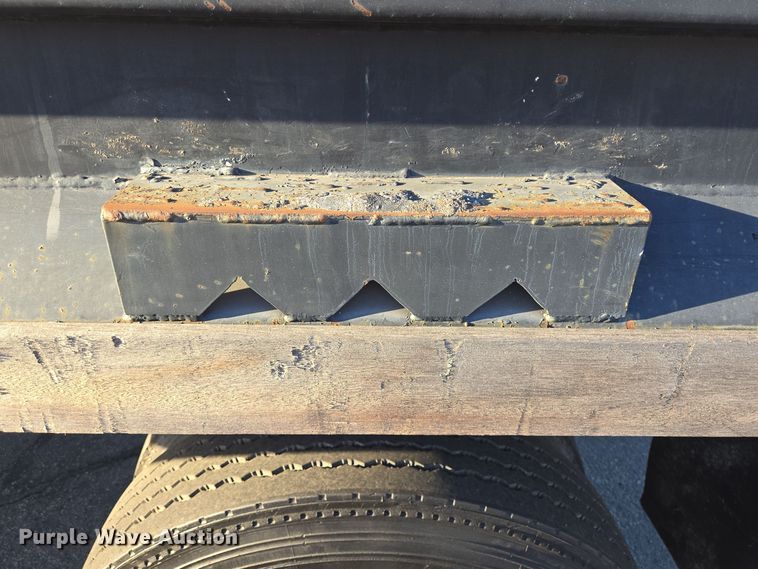 image for item DT5318 1990 GMC 7000 dump truck