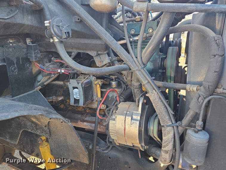 image for item DT5318 1990 GMC 7000 dump truck