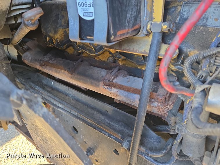 image for item DT5318 1990 GMC 7000 dump truck