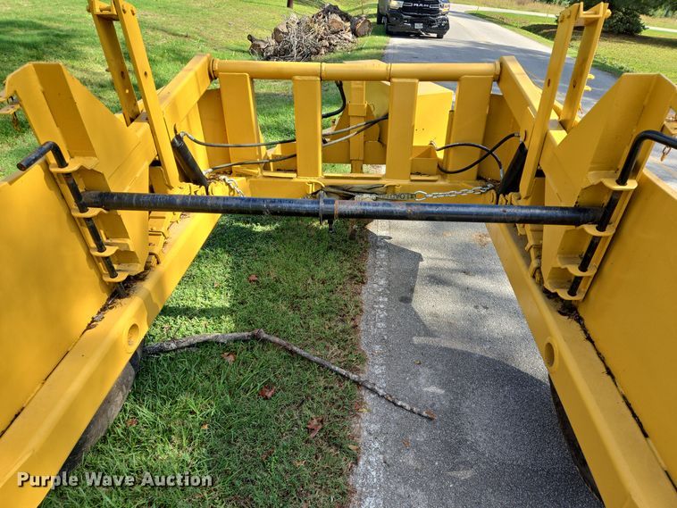 image for item DT5332 1984 Butler reel trailer