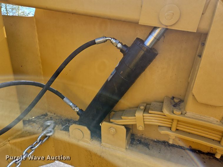 image for item DT5332 1984 Butler reel trailer