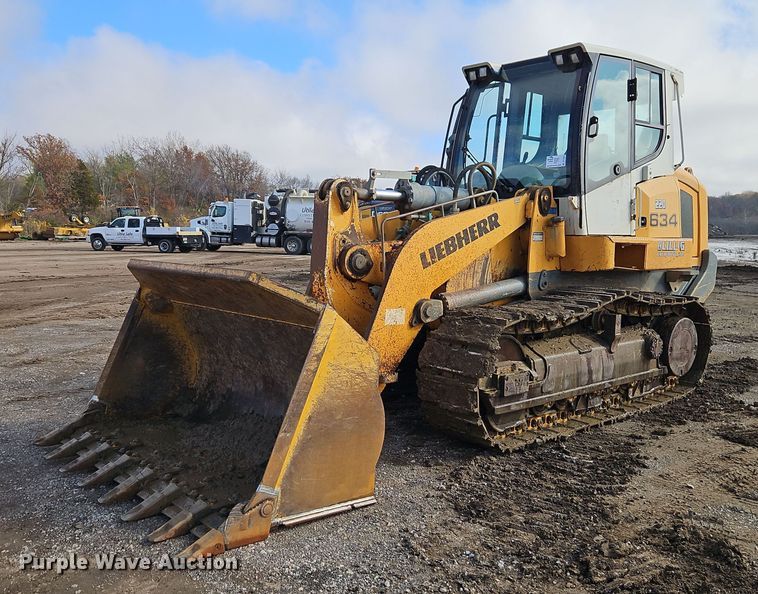 image for item DT7551 Liebherr LR 634 track loader