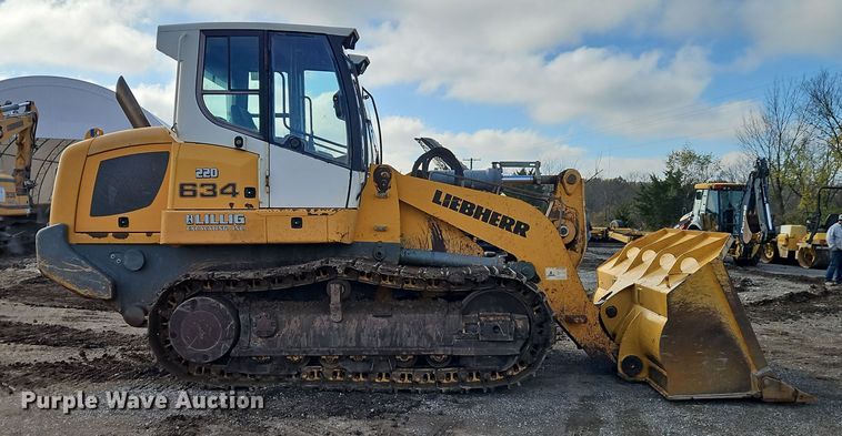 image for item DT7551 Liebherr LR 634 track loader