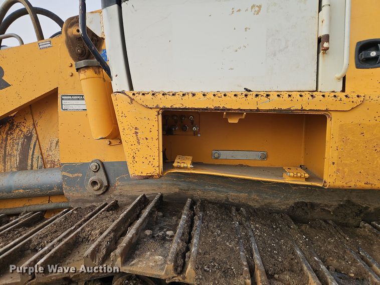 image for item DT7551 Liebherr LR 634 track loader