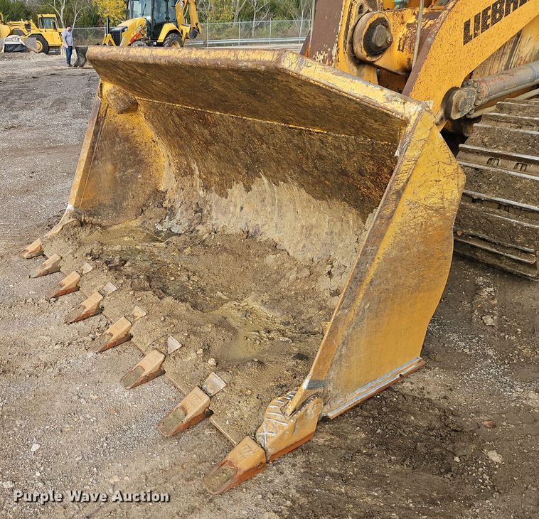 image for item DT7551 Liebherr LR 634 track loader