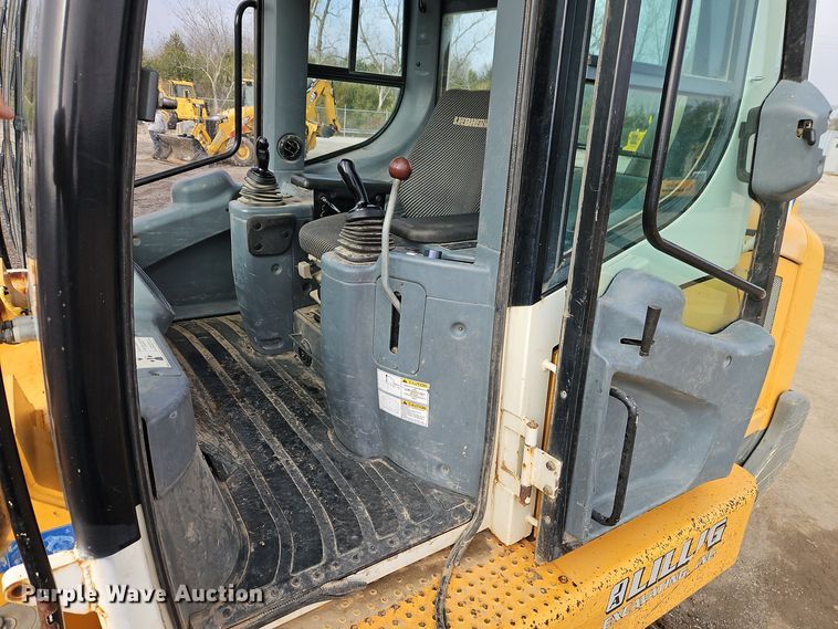 image for item DT7551 Liebherr LR 634 track loader