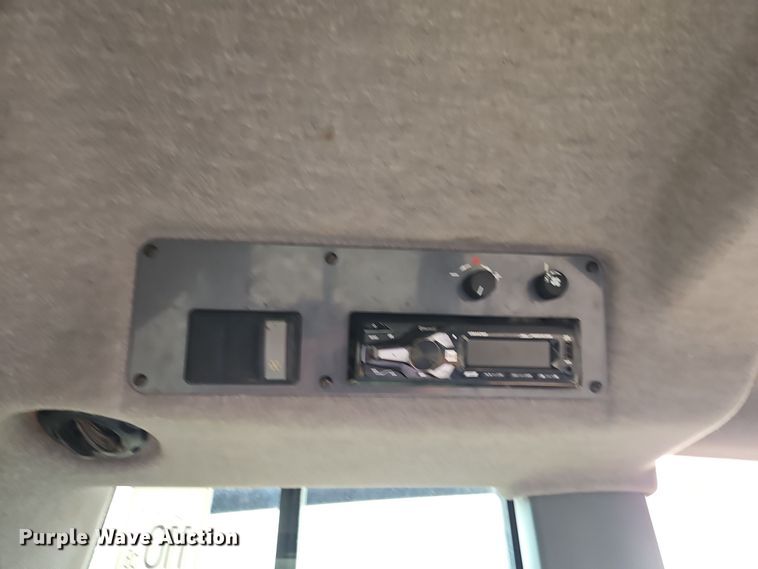 image for item DT7551 Liebherr LR 634 track loader