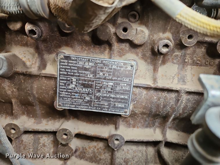 image for item DT7551 Liebherr LR 634 track loader