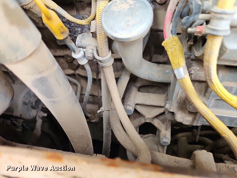 image for item DT7551 Liebherr LR 634 track loader