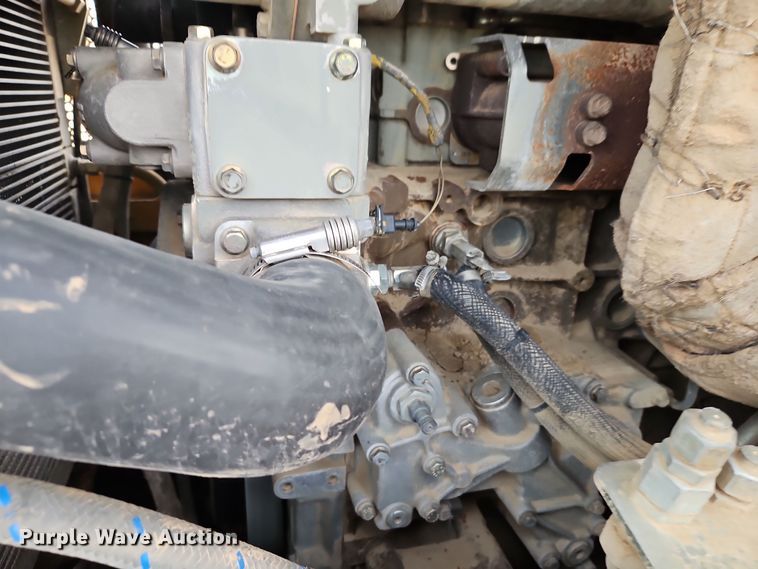 image for item DT7551 Liebherr LR 634 track loader