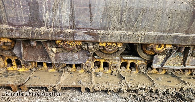 image for item DT7551 Liebherr LR 634 track loader