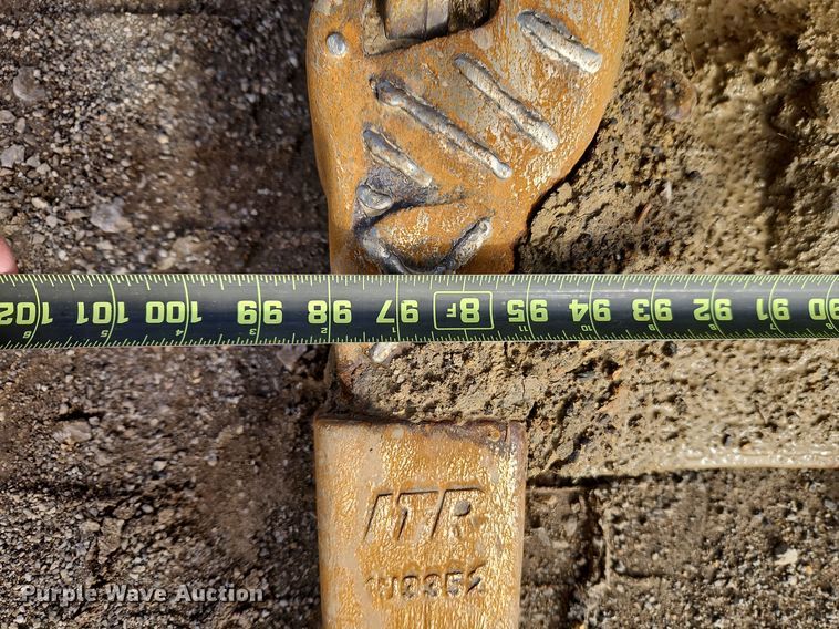 image for item DT7551 Liebherr LR 634 track loader