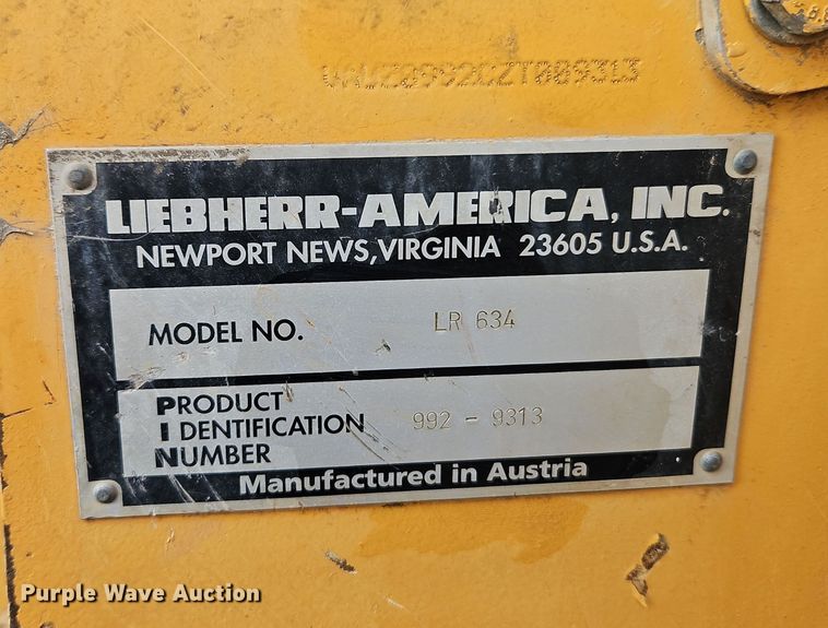 image for item DT7551 Liebherr LR 634 track loader