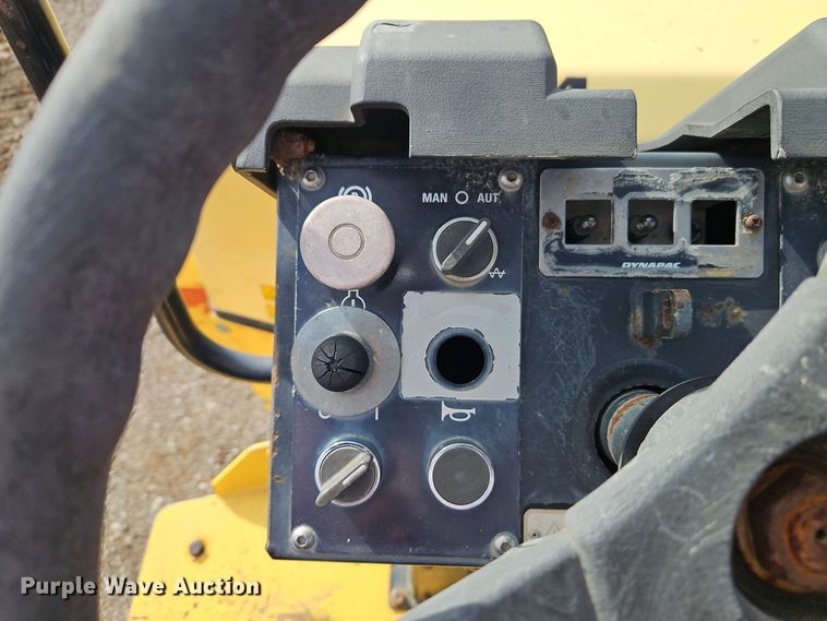 image for item DT7554 2005 Dynapac CC142 double drum vibratory roller