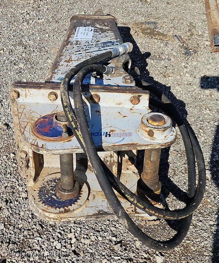 image for item DT7555 FRD F90L breaker