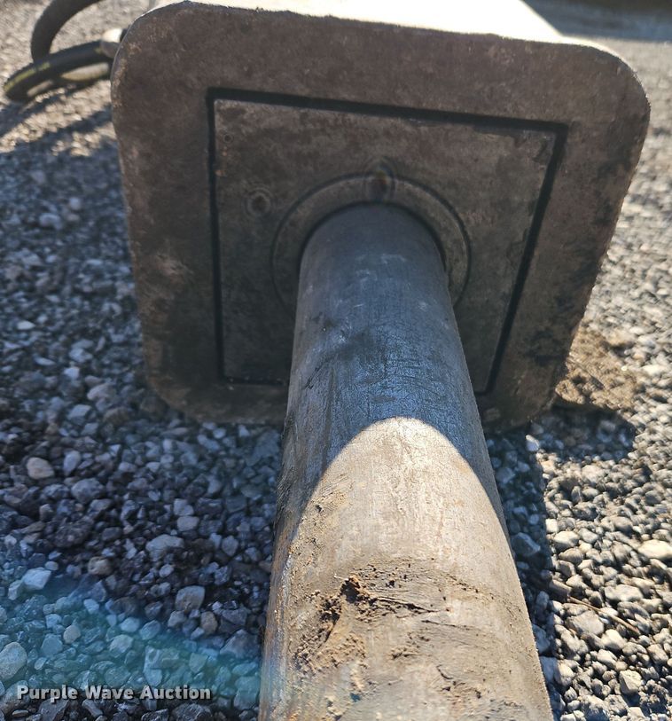 image for item DT7555 FRD F90L breaker