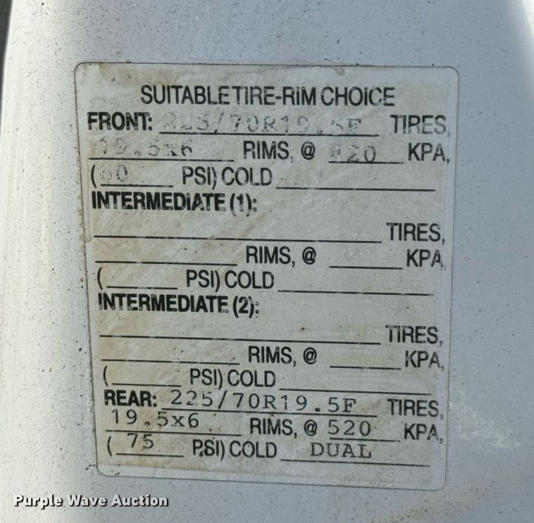 image for item DU9495 1999 Chevrolet C3500HD bucket truck