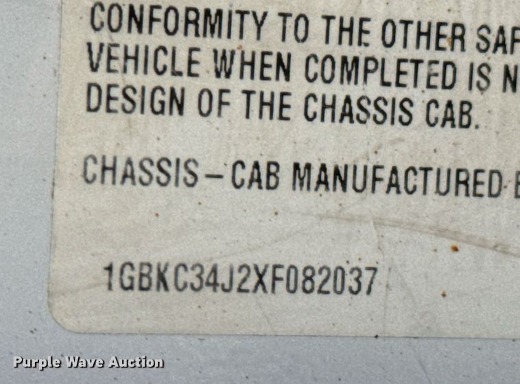 image for item DU9495 1999 Chevrolet C3500HD bucket truck