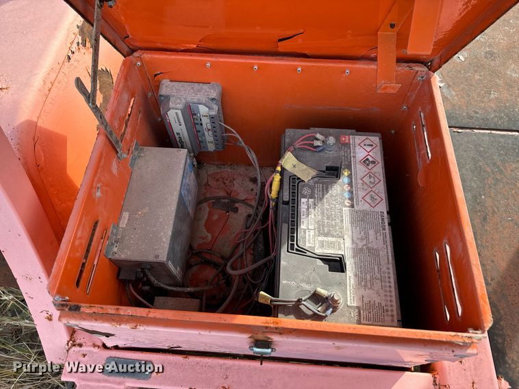 image for item DU9498 2010 National Signal, Inc. Aero-Lite  arrow board trailer