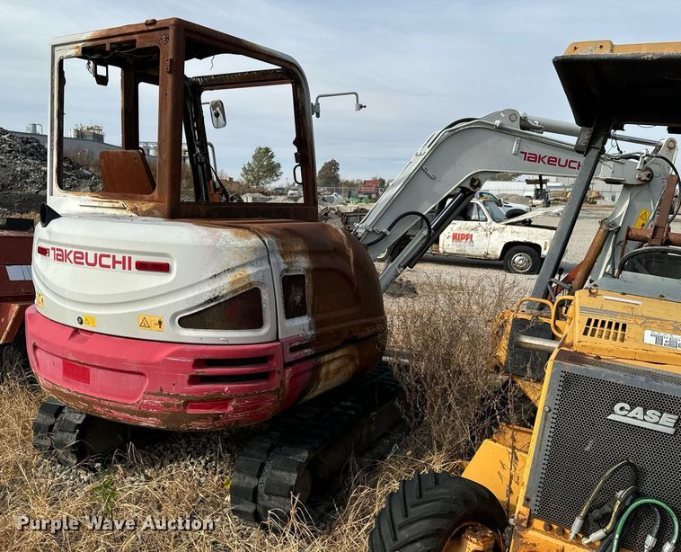 image for item DU9499 2016 Takeuchi TB240 mini excavator