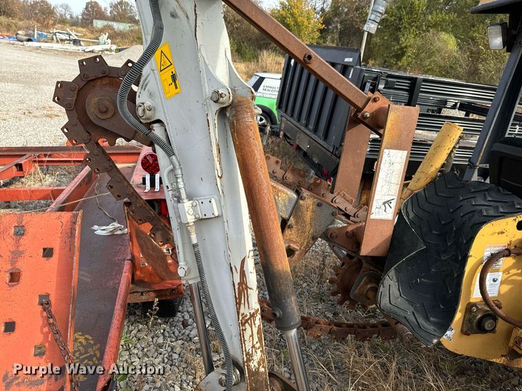 image for item DU9499 2016 Takeuchi TB240 mini excavator