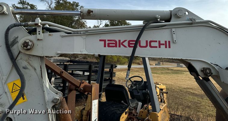 image for item DU9499 2016 Takeuchi TB240 mini excavator