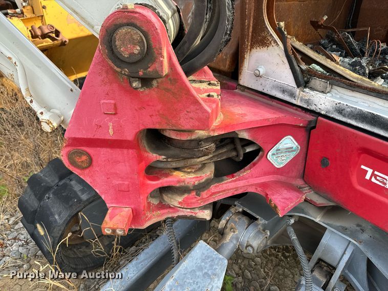 image for item DU9499 2016 Takeuchi TB240 mini excavator