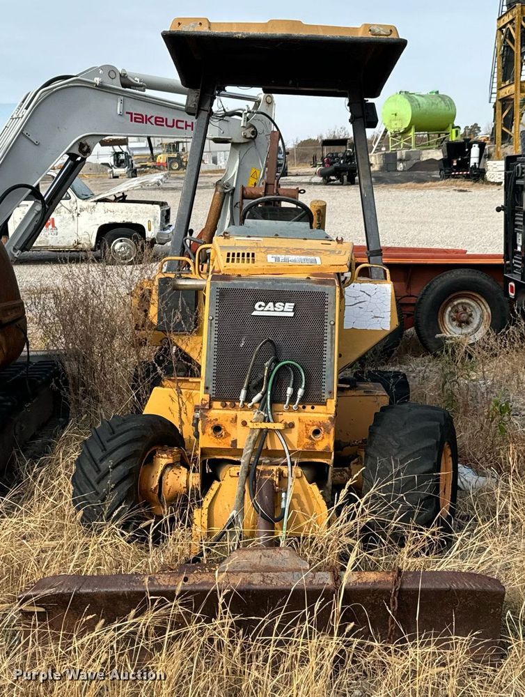 image for item DU9500 1996 Case 560 trencher