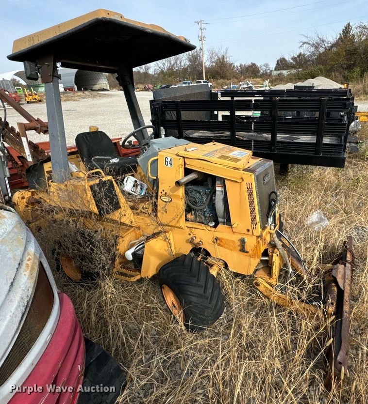 image for item DU9500 1996 Case 560 trencher