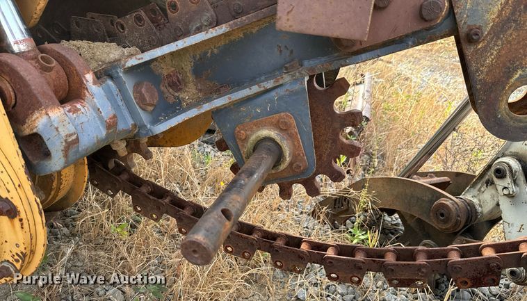 image for item DU9500 1996 Case 560 trencher