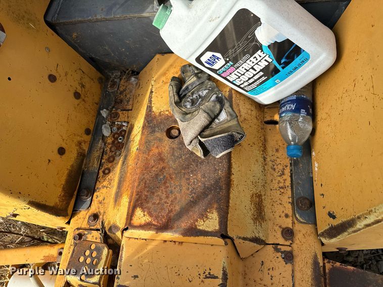 image for item DU9500 1996 Case 560 trencher