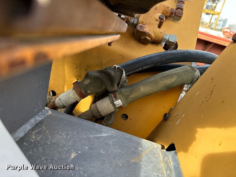 image for item DU9500 1996 Case 560 trencher