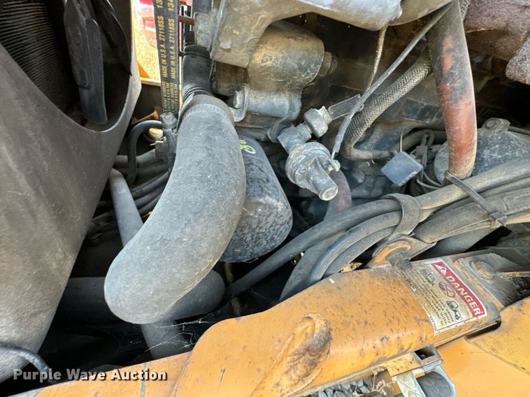 image for item DU9500 1996 Case 560 trencher