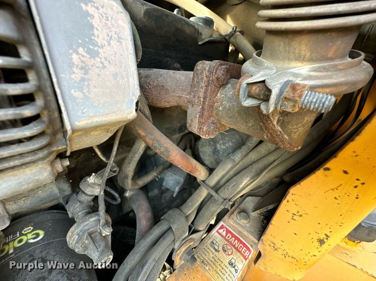 image for item DU9500 1996 Case 560 trencher