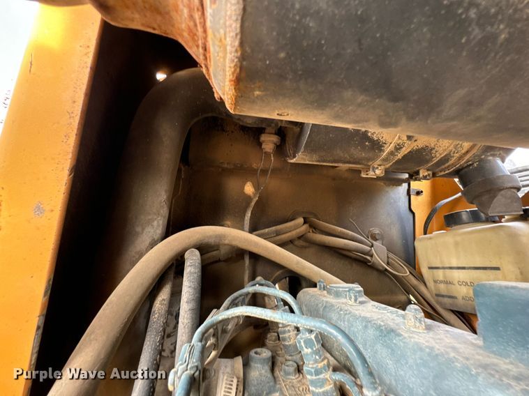 image for item DU9500 1996 Case 560 trencher