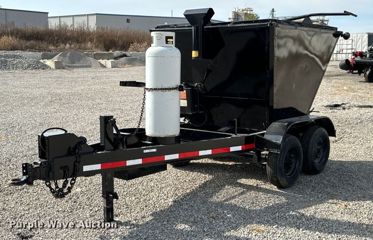 image for item DU9503 Roadmaster 300J asphalt trailer