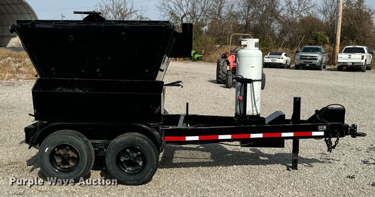 image for item DU9503 Roadmaster 300J asphalt trailer