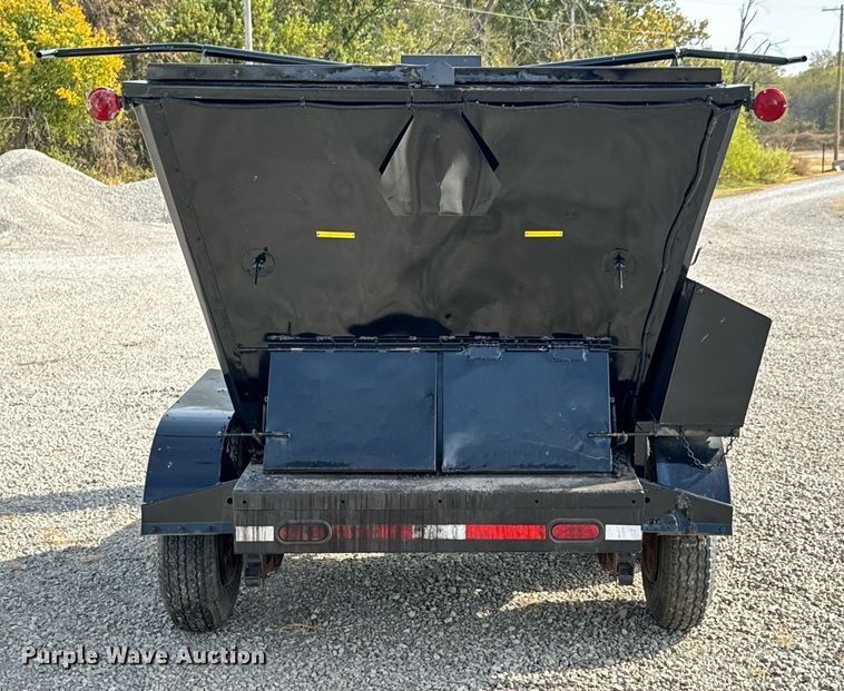 image for item DU9503 Roadmaster 300J asphalt trailer