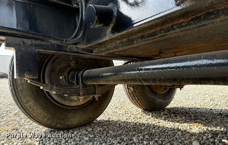 image for item DU9503 Roadmaster 300J asphalt trailer