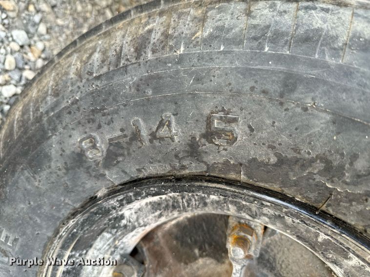 image for item DU9503 Roadmaster 300J asphalt trailer