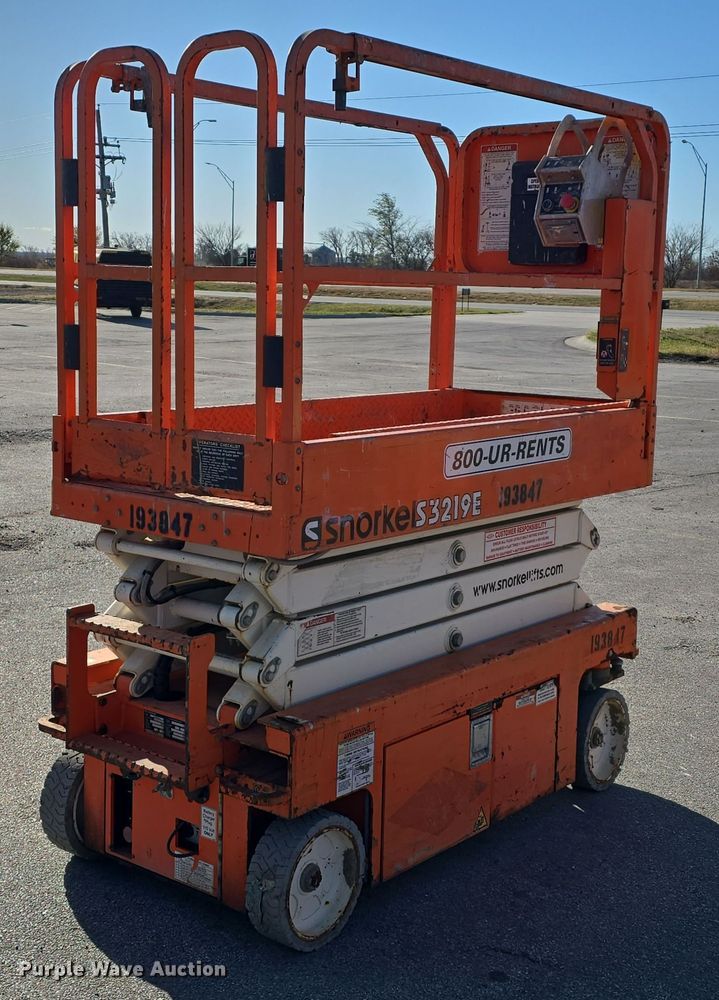 image for item DV0023 2017 Snorkel S3219E scissor lift