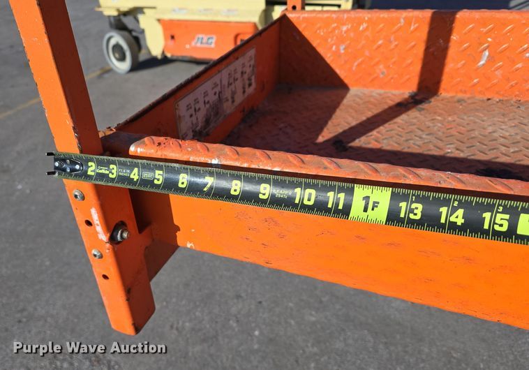 image for item DV0023 2017 Snorkel S3219E scissor lift