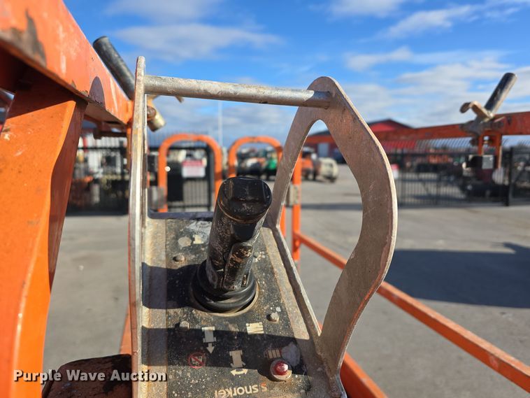 image for item DV0023 2017 Snorkel S3219E scissor lift