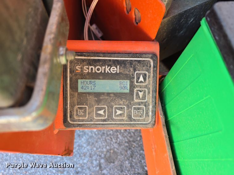 image for item DV0023 2017 Snorkel S3219E scissor lift