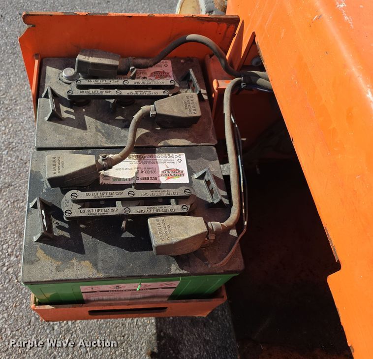 image for item DV0023 2017 Snorkel S3219E scissor lift