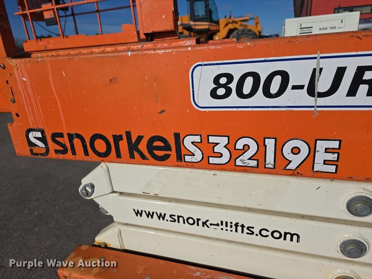 image for item DV0023 2017 Snorkel S3219E scissor lift