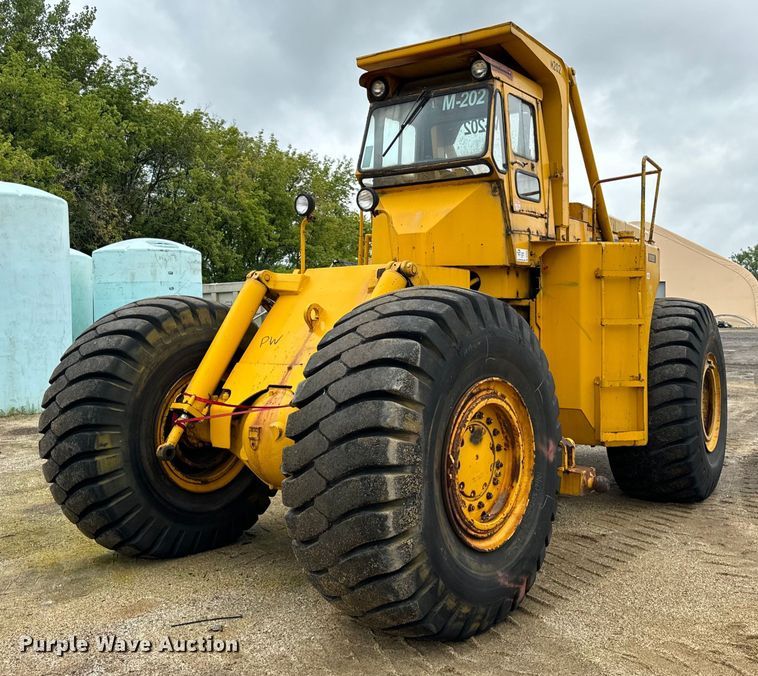 image for item DV5840 1974 Michigan  280 dozer