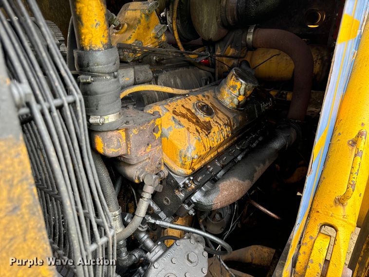 image for item DV5840 1974 Michigan  280 dozer