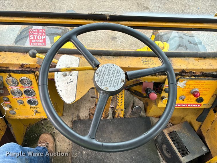 image for item DV5841 Michigan 280 dozer